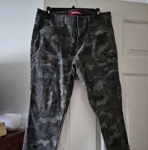 UNIONBAY Women's Straight Leg Jeans - Olive